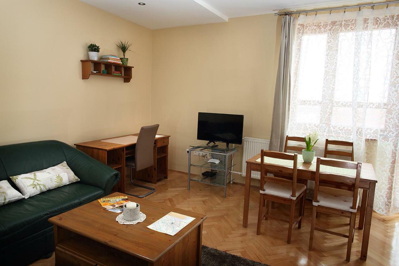 Ecomfort Apartment Kecskemét Exteriör bild